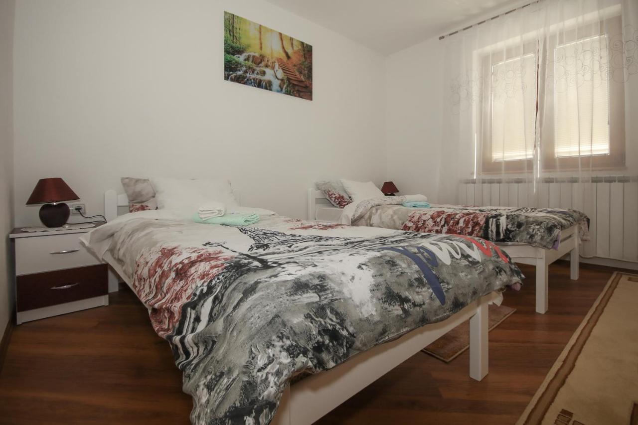 Apartman Lucija & Luka Otočac Esterno foto