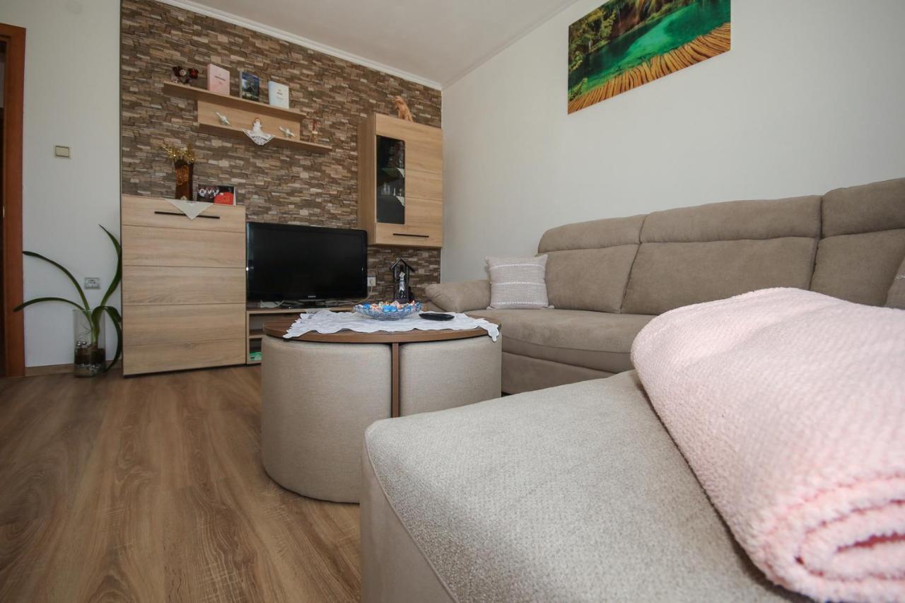 Apartman Lucija & Luka Otočac Esterno foto